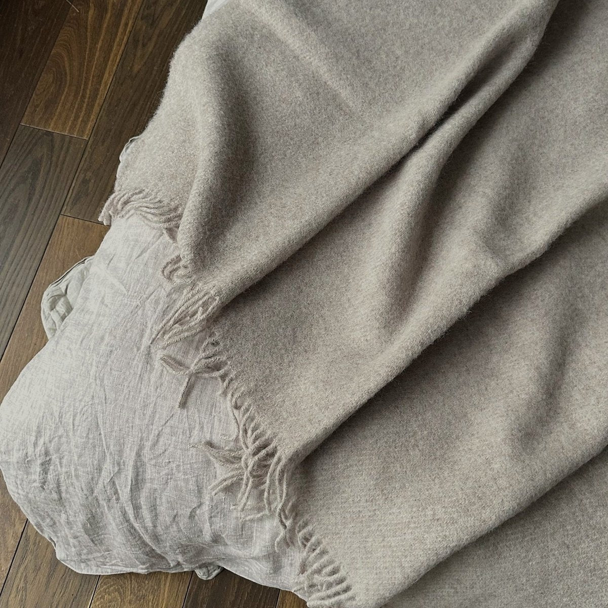 100% New Zealand Wool Blanket - Light gray - Harmonia Linens