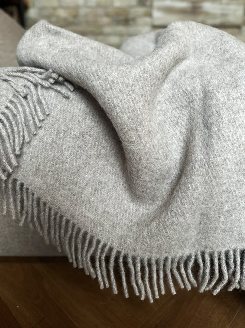 100% New Zealand Wool Blanket - Light gray - Harmonia Linens