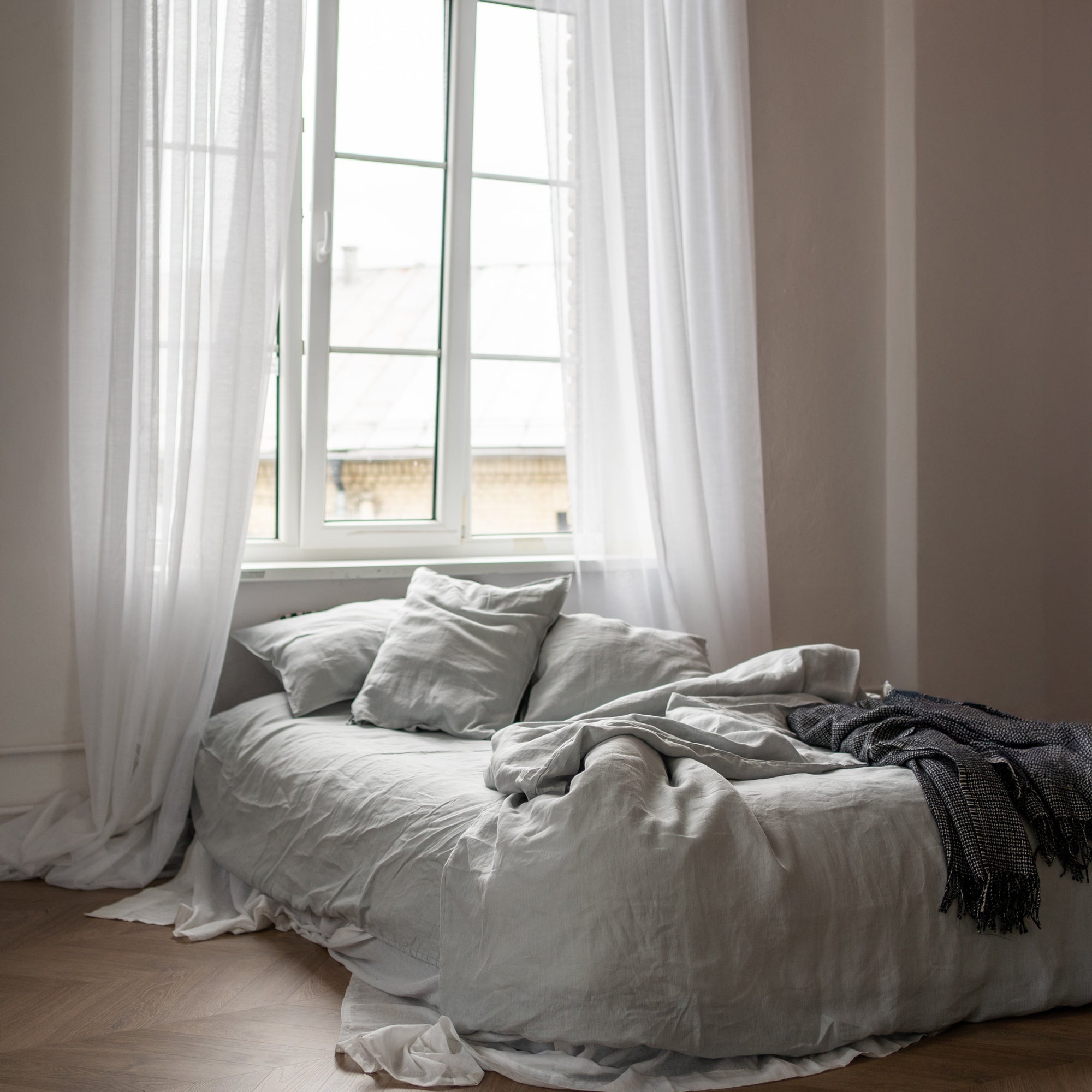 Natural linen bedding set - light gray