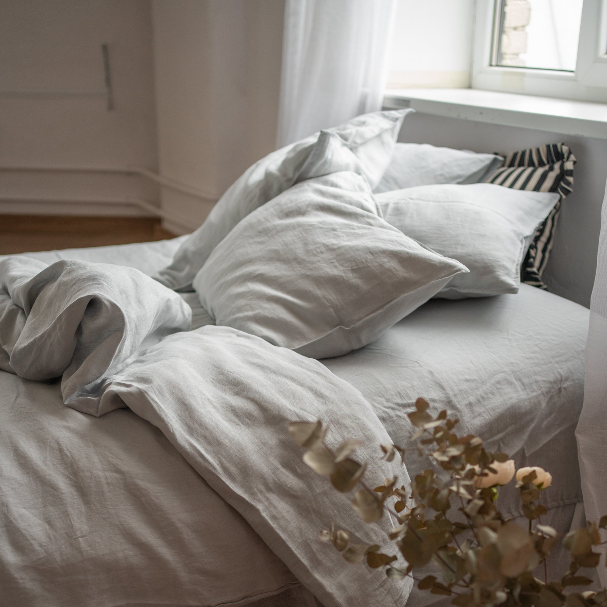 Natural linen bedding set - light gray