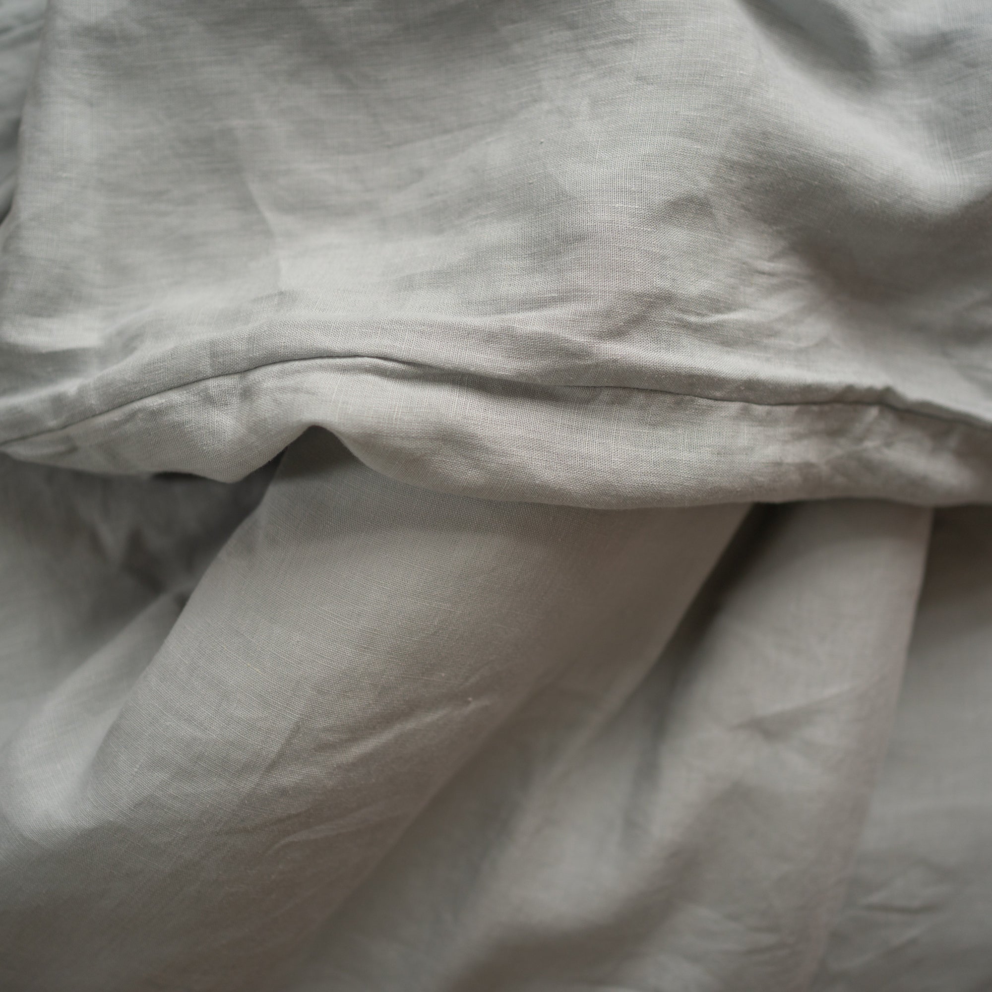 Natural linen bedding set - light gray