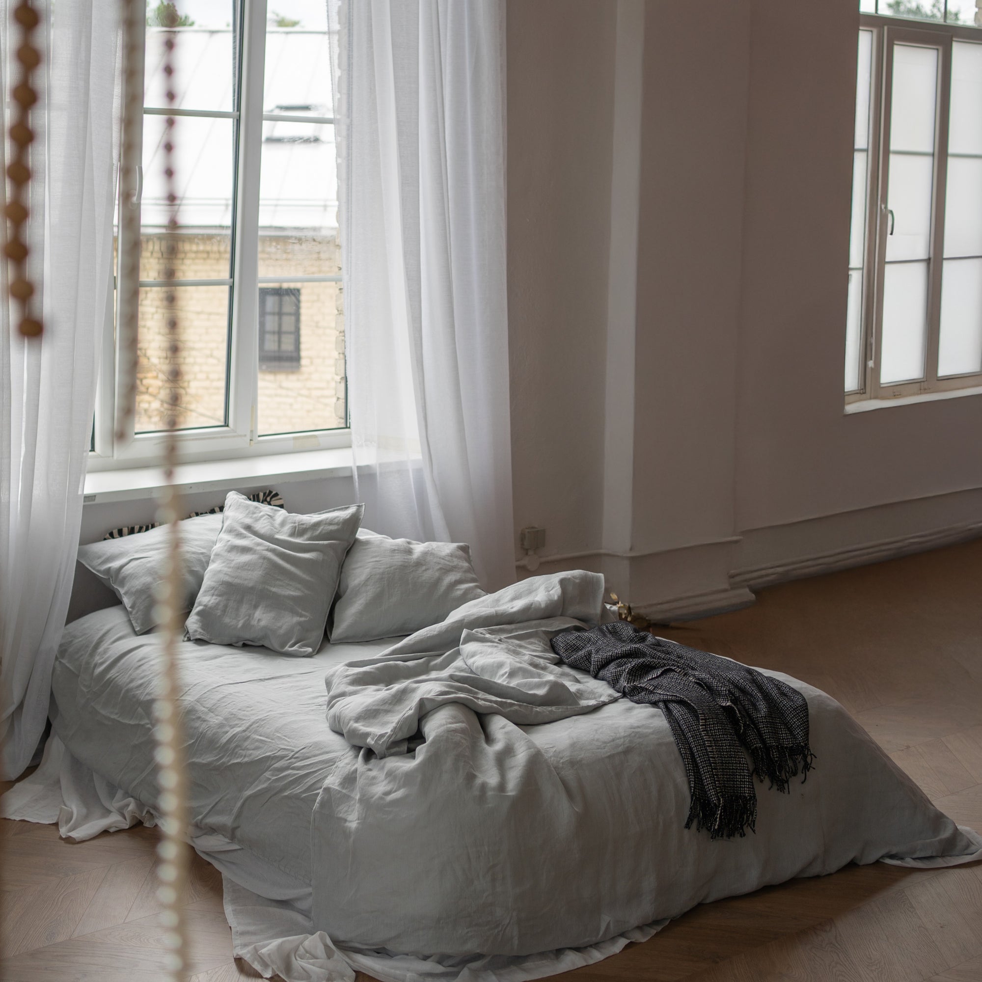 Natural linen bedding set - light gray