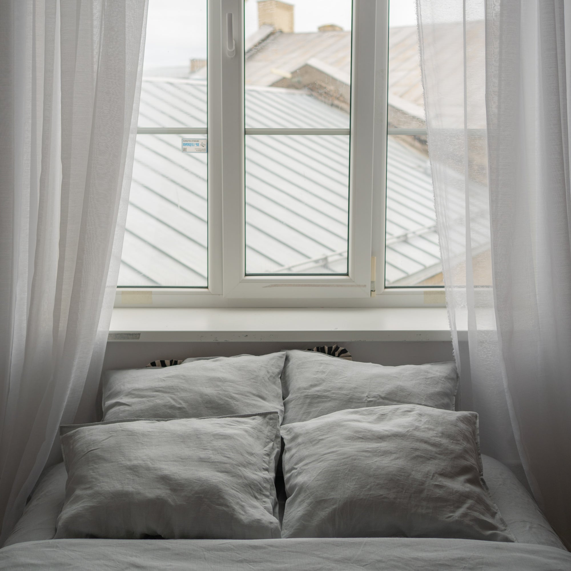 Natural linen bedding set - light gray