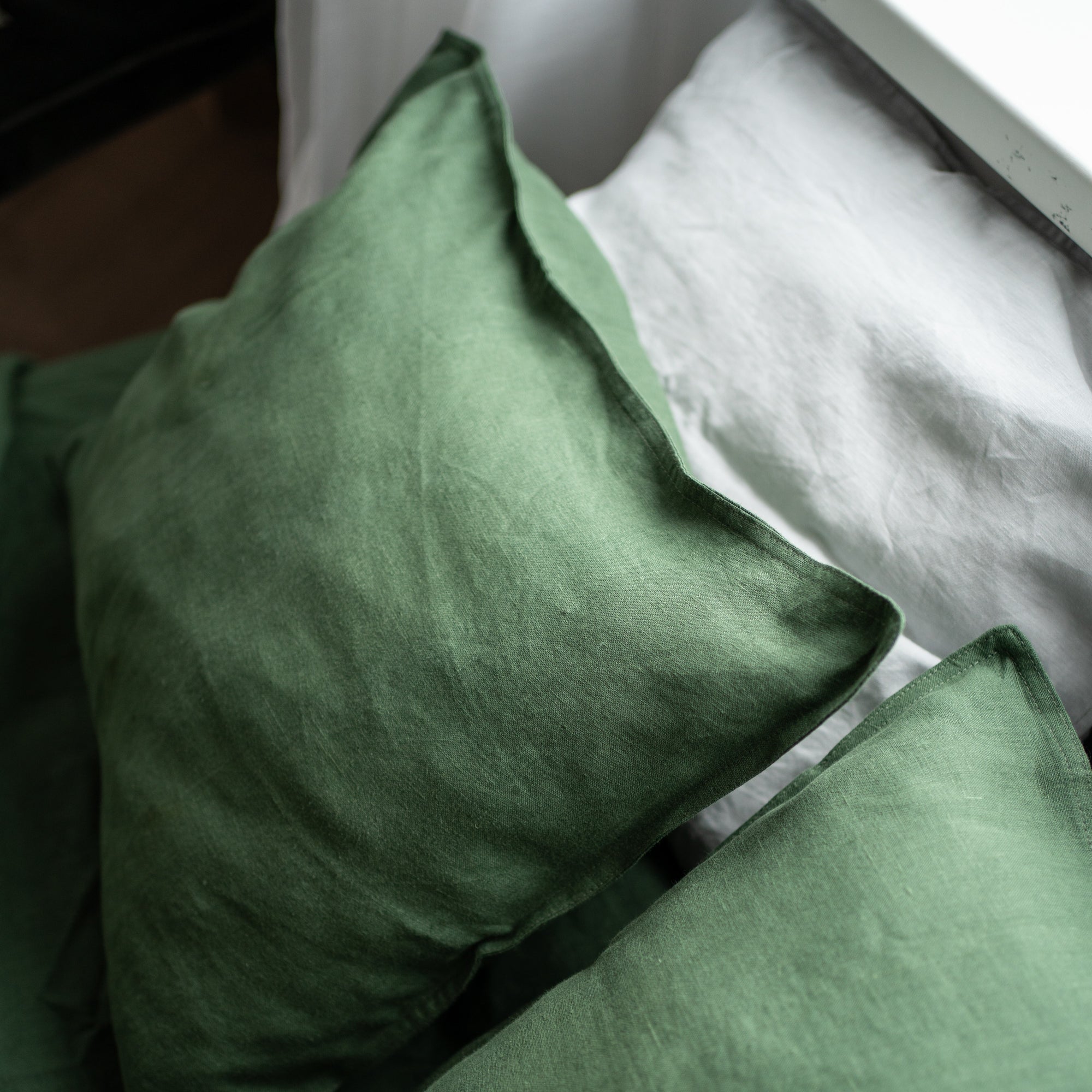 Natural linen bedding set - forest green