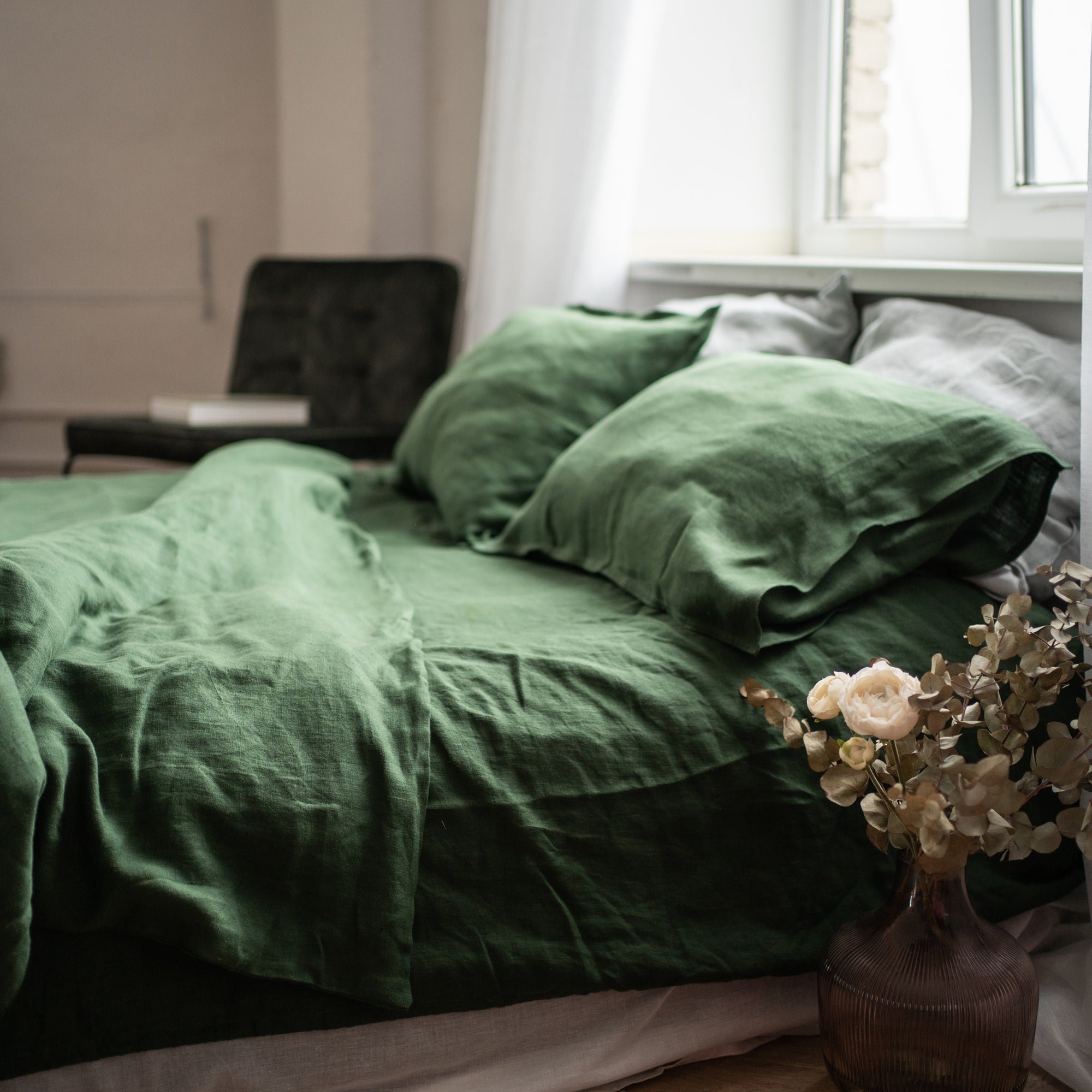 Natural linen bedding set - forest green