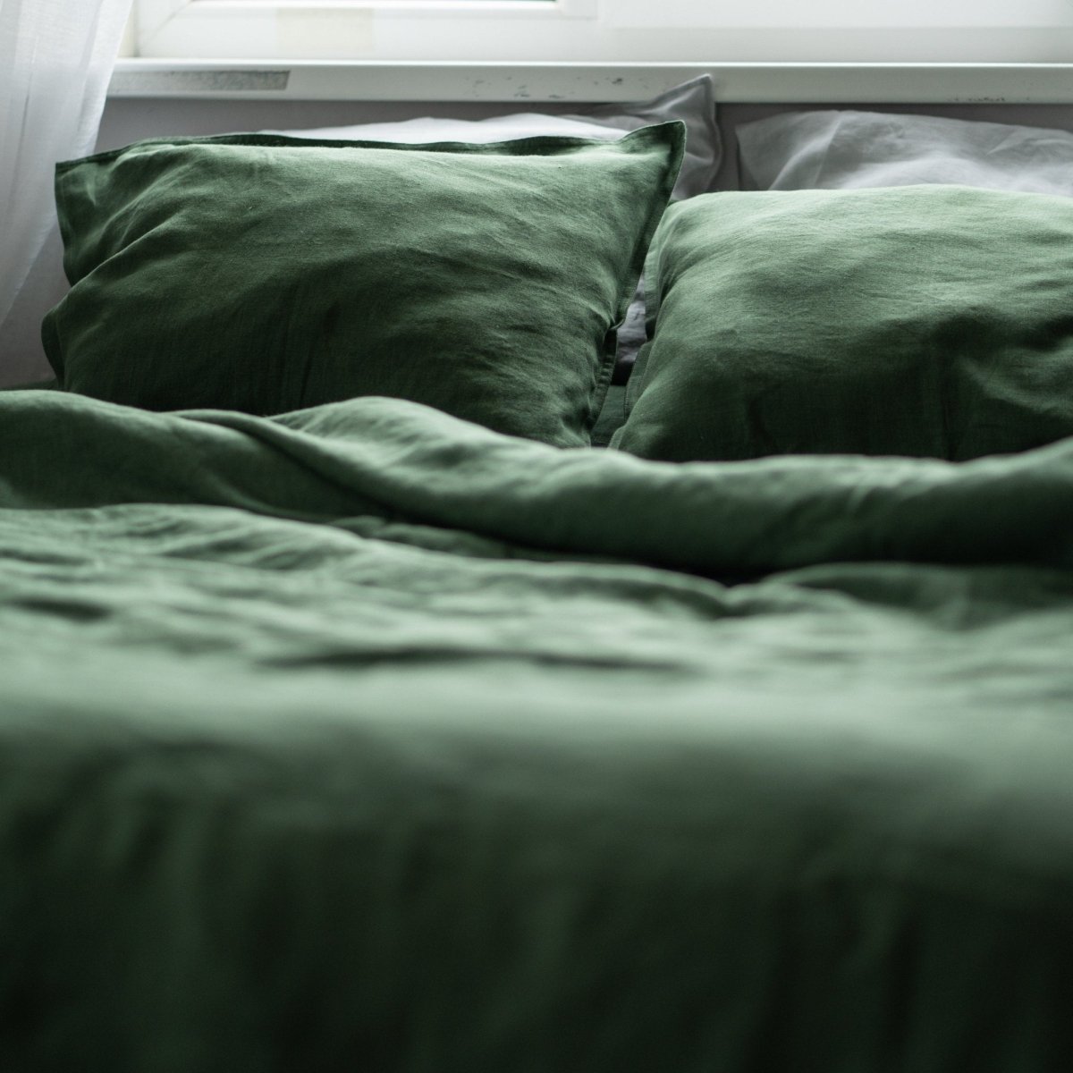 Natural linen bedding set - forest green - Harmonia Linens