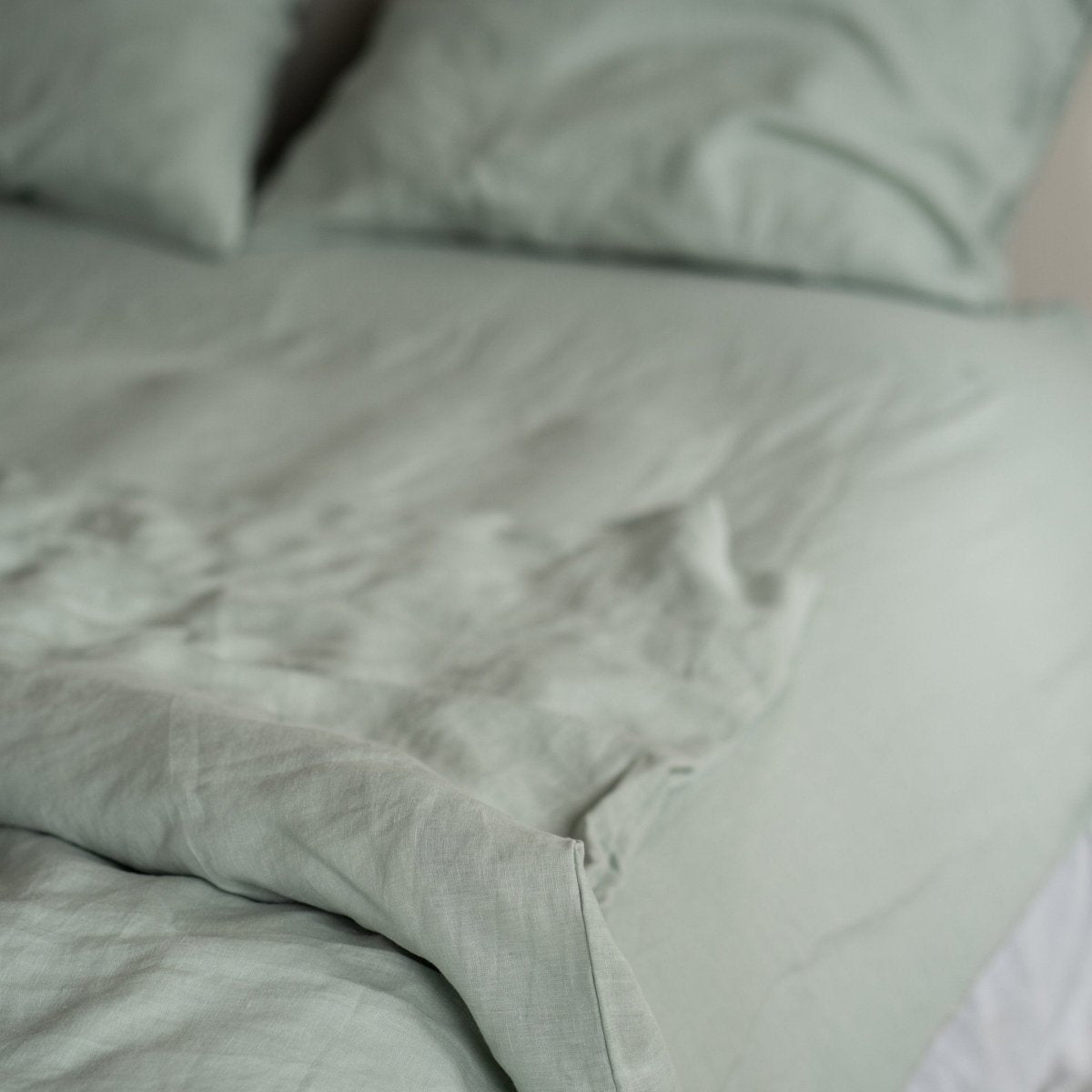Natural linen bedding set - sage - Harmonia Linens