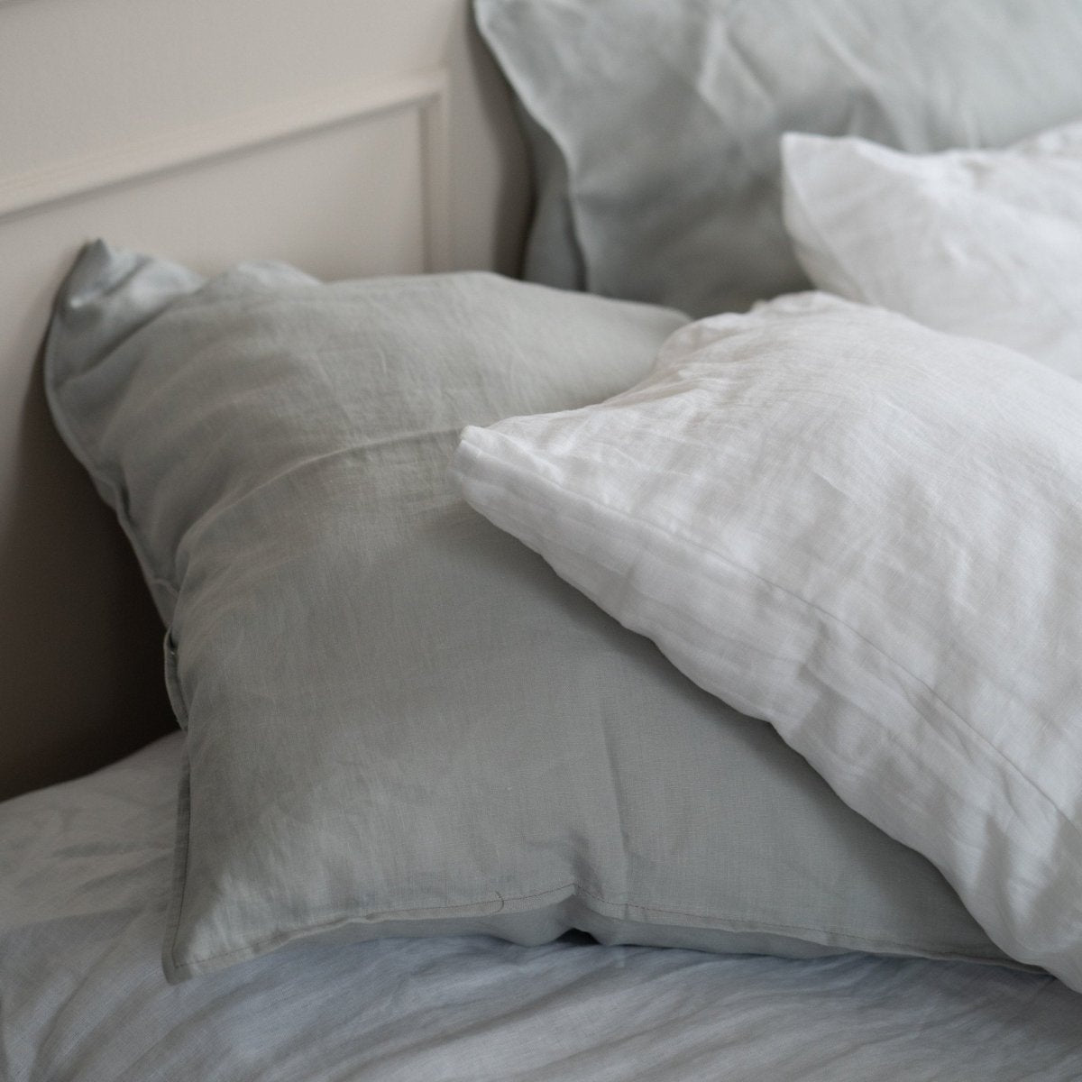 Natural linen bedding set - white - Harmonia Linens
