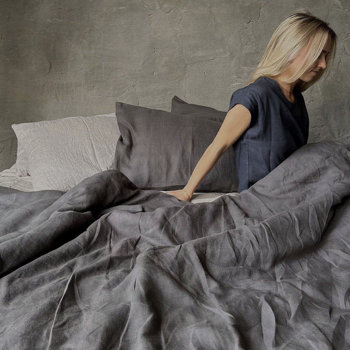 Natural linen duvet - dark gray - Harmonia Linens