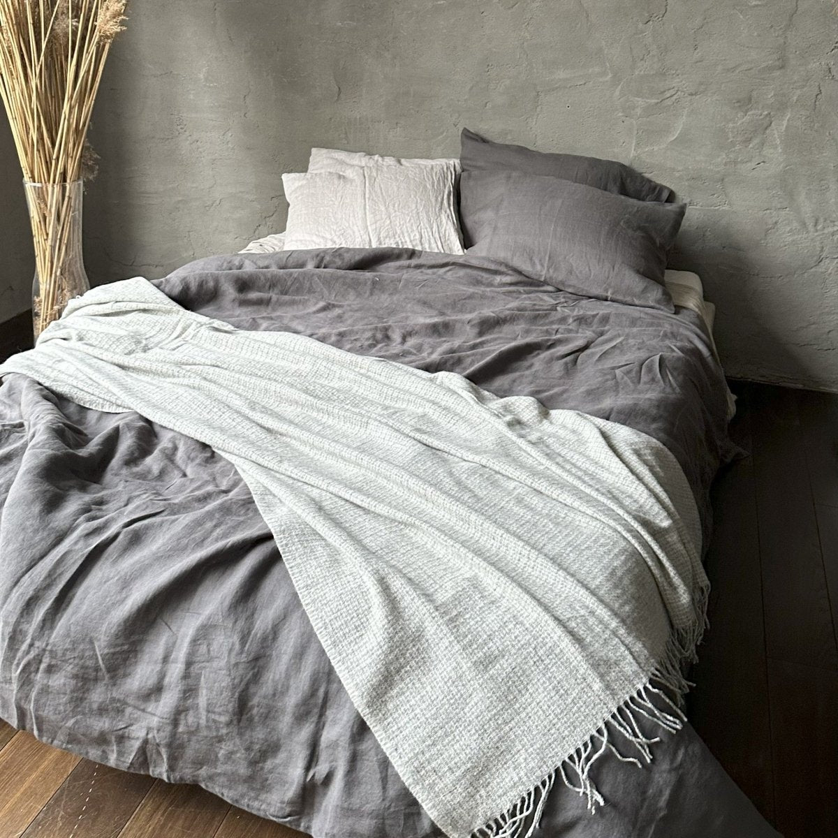 Natural linen duvet - dark gray - Harmonia Linens