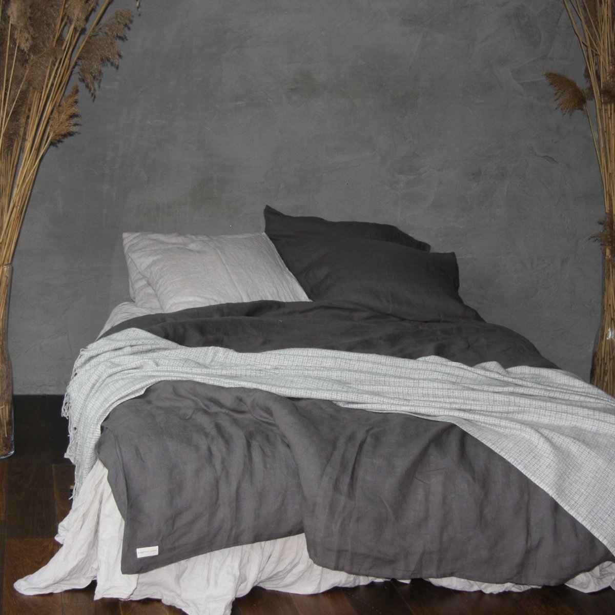 Natural linen duvet - dark gray - Harmonia Linens